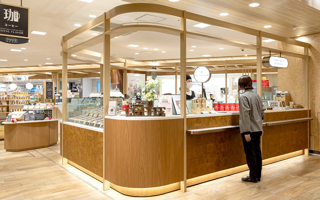 SUSTAINABLE COFFEE SHOP | ROYAL FLAVOR